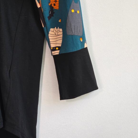 Lula Roe Halloween Cats Hooded Shirt. Size XL. - Picture 4 of 9